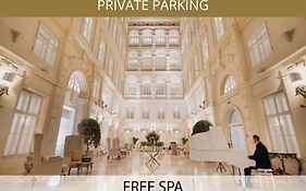 Hotel Grand Palace - Small Luxury Hotels - Operated By Czech Inn